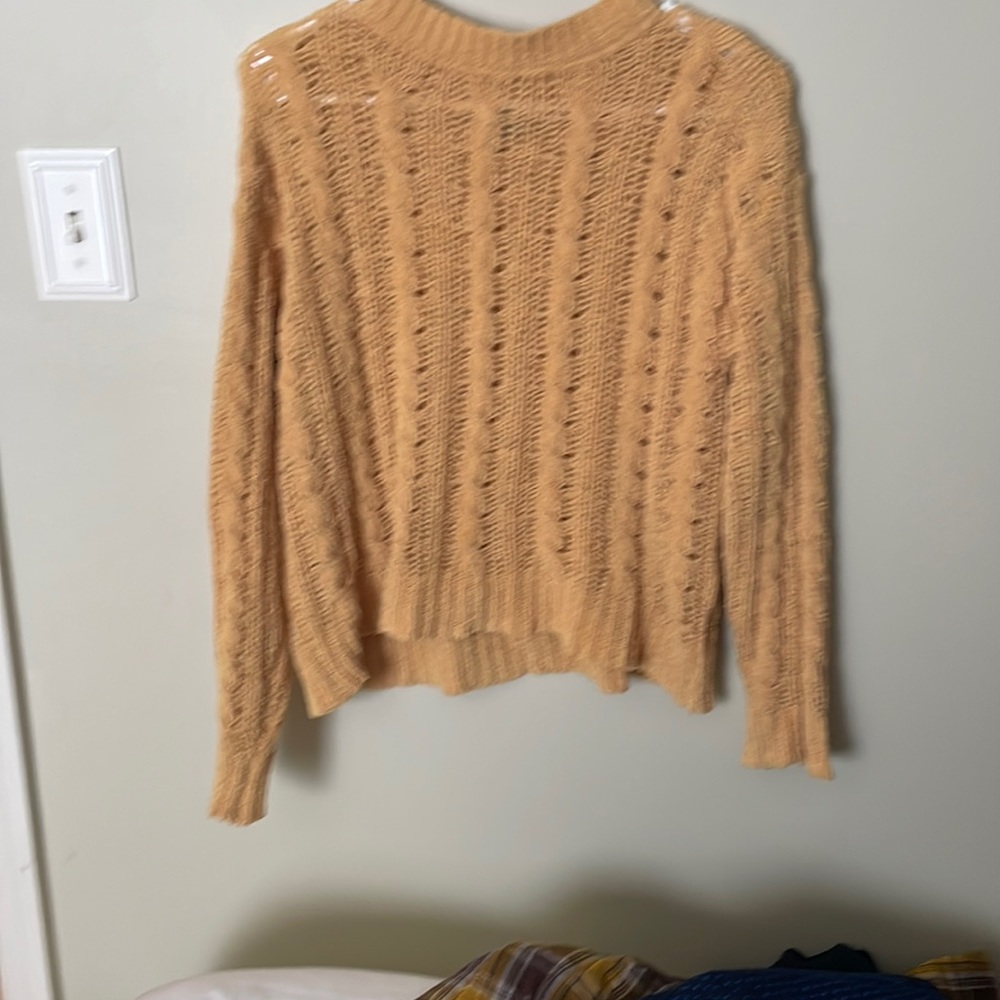 American Eagle Sweater